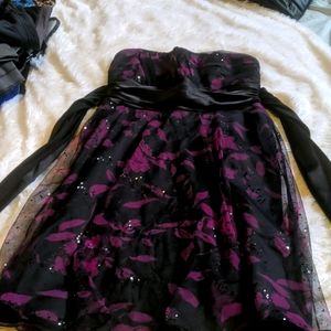 NWOT  Le Chateau Evening dress